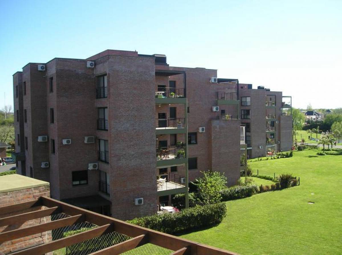 2 bedrooms Apartment in Tigre, Argentina No. 10691
