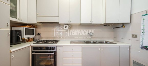 3 bedrooms Apartment in Faenza, Italy No. 374266 4