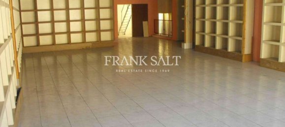  محل تجاري في Hamrun, Malta 56متر مربع رقم 13360 2