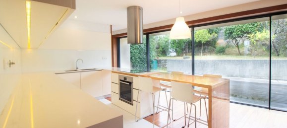 4 bedrooms House in Matosinhos, Portugal No. 125999 7