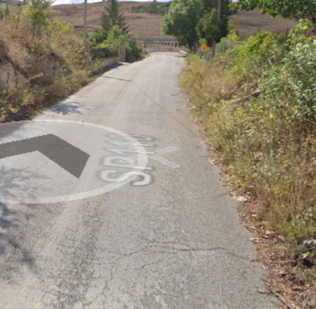 5غرفة مستودع في Montalbano Elicona, Italy رقم 278678