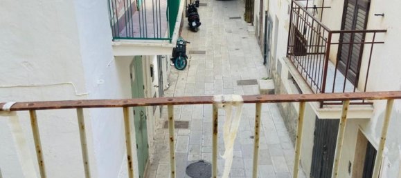 Edificio en Mola di Bari, Italy 158 m² No. 290090 2