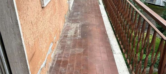 3-salle Appartement à Novara, Italy No. 206610 14