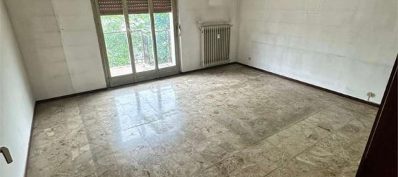 3-salle Appartement à Novara, Italy No. 206610 3