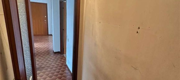 3-salle Appartement à Novara, Italy No. 206610 17