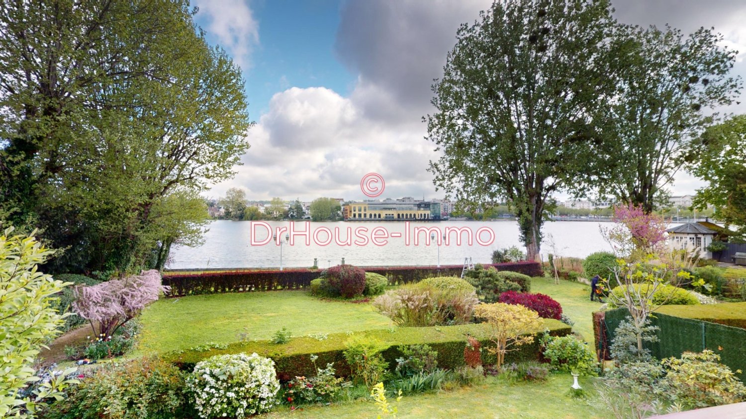 Apartamento T4 em Enghien-les-Bains, France N.º 189682