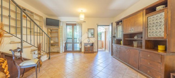 2 bedrooms Villa in Guidonia Montecelio, Italy No. 310095 10