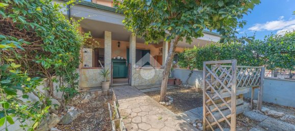 2 bedrooms Villa in Guidonia Montecelio, Italy No. 310095 4