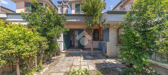 2 bedrooms Villa in Guidonia Montecelio, Italy No. 310095 18