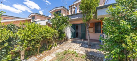 2 bedrooms Villa in Guidonia Montecelio, Italy No. 310095 19