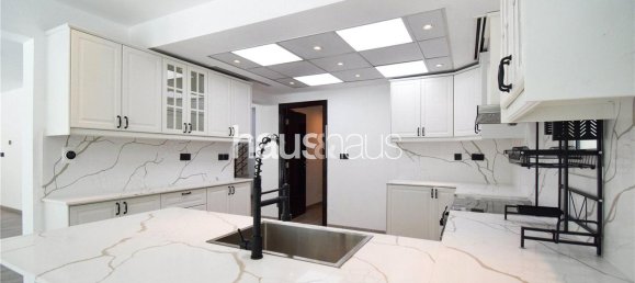 Вилла с 4 спальнями в Jumeirah Village Triangle, ОАЭ № 98555 5