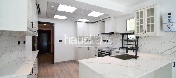 Вилла с 4 спальнями в Jumeirah Village Triangle, ОАЭ № 98555 7