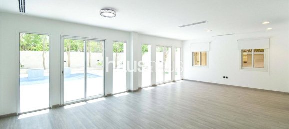 Вилла с 4 спальнями в Jumeirah Village Triangle, ОАЭ № 98555 6