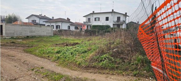 890m² Land in Albairate, Italy No. 210084 6