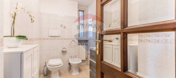 2 Schlafzimmer Wohnung in Rome, Italy, Nr. 281118 16
