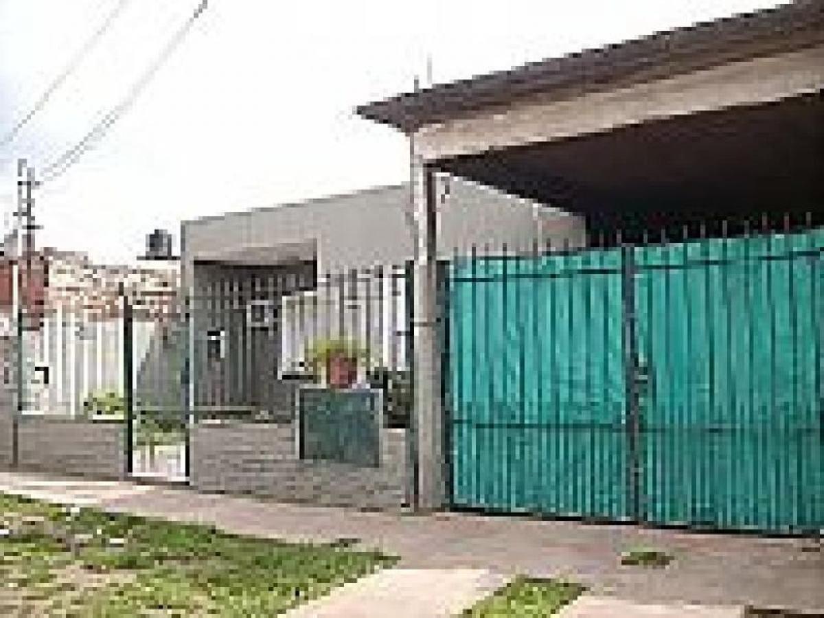 3 bedrooms House in Bermudez, Argentina No. 8677