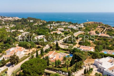 Casa de 3 dormitorios en Lagoa, Portugal No. 267657