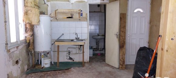 2 Schlafzimmer Haus in Cerisiers, France, Nr. 323638 14