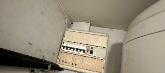 Edificio de 7 habitaciónes en Calais, France No. 57480 14