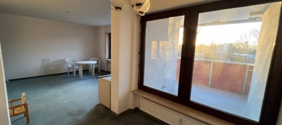 3 rooms Apartment in Wurzburg, Germany No. 271596 2