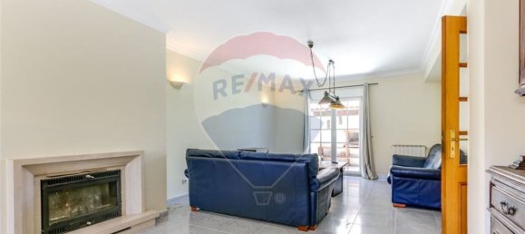 4 bedrooms House in Rio de Mouro, Portugal No. 31458 8