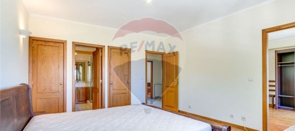 4 bedrooms House in Rio de Mouro, Portugal No. 31458 37