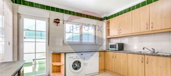 4 bedrooms House in Rio de Mouro, Portugal No. 31458 14