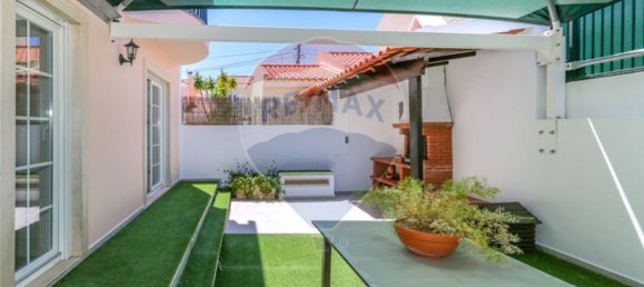 4 bedrooms House in Rio de Mouro, Portugal No. 31458 17