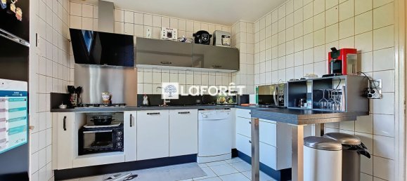 4 bedrooms House in Saint-Gobain, France No. 239986 3