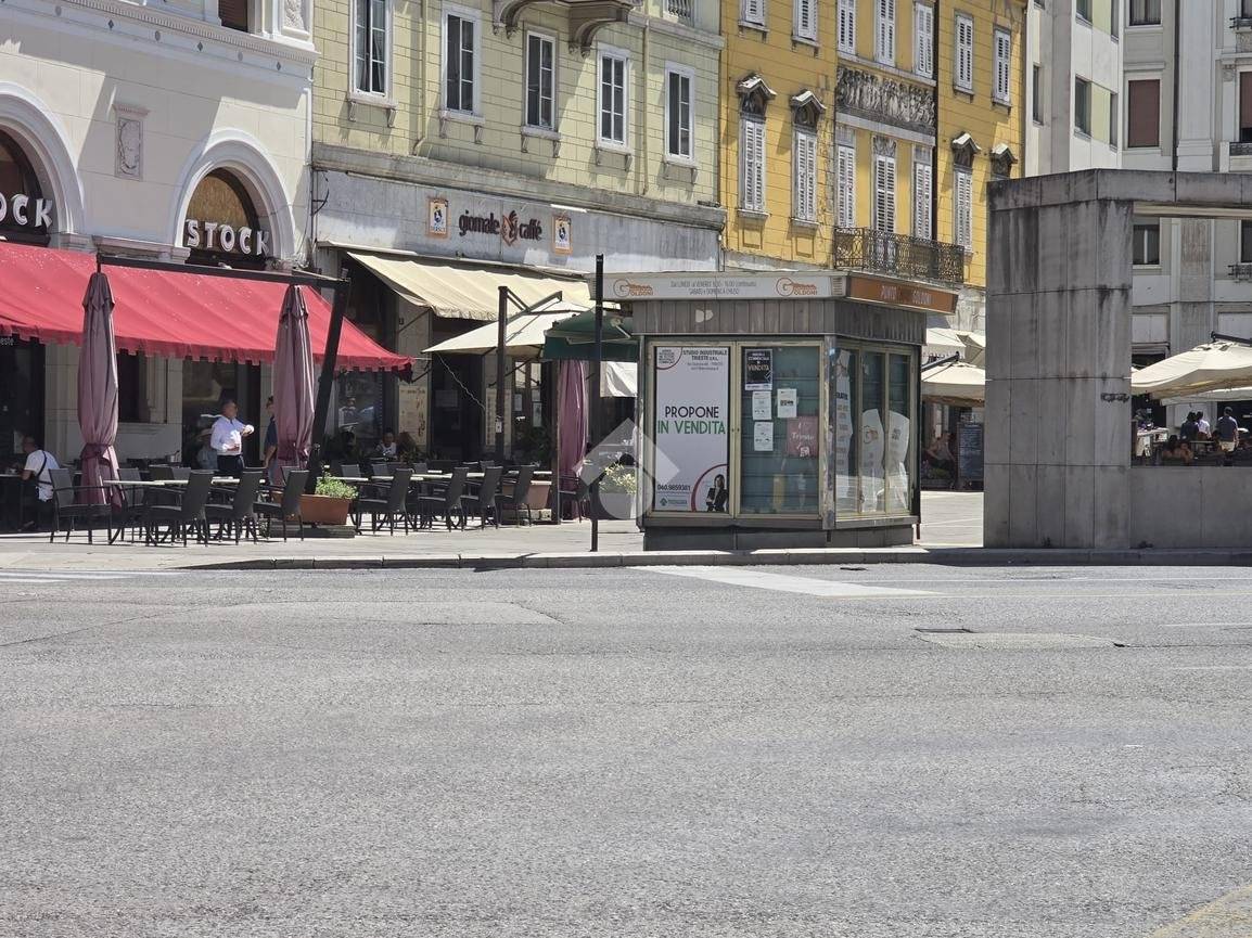7m² Commercial property in Trieste, Italy No. 264725
