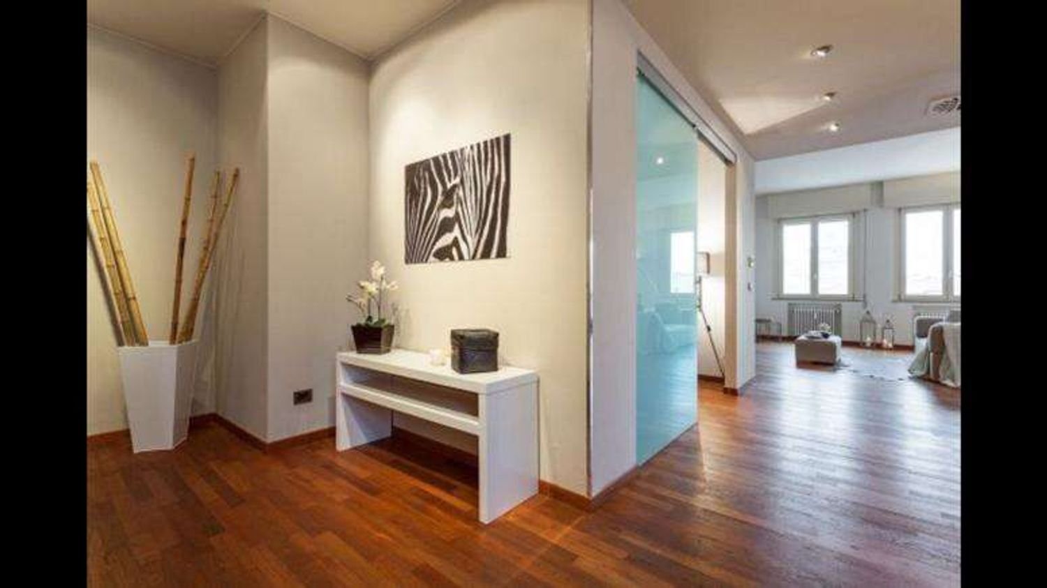 Apartamento de 8 habitaciónes en Mantua, Italy No. 244670