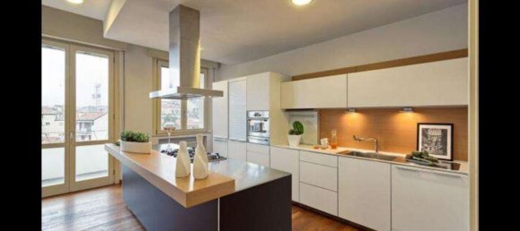 Apartamento de 8 habitaciónes en Mantua, Italy No. 244670 2