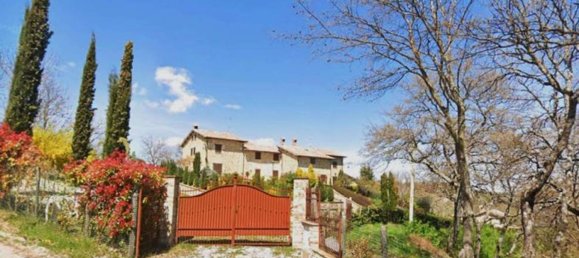 20 rooms Villa in Gubbio, Italy No. 49943 3