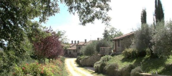 20 rooms Villa in Gubbio, Italy No. 49943 5