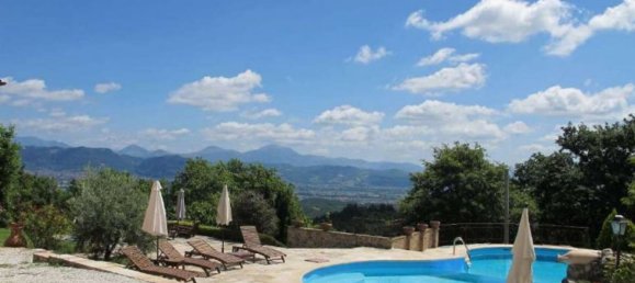 20 rooms Villa in Gubbio, Italy No. 49943 13