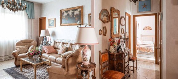 4 rooms Apartment in Turin, Italy No. 149981 7