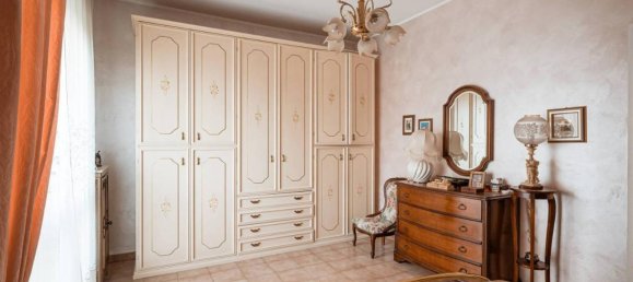 4 rooms Apartment in Turin, Italy No. 149981 11