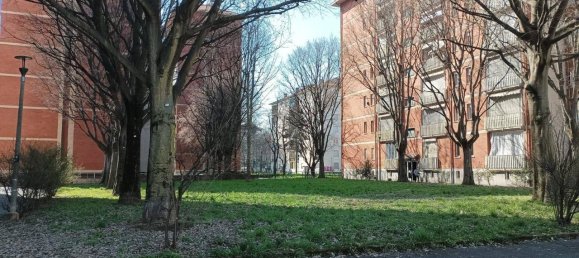 4 rooms Apartment in Turin, Italy No. 149981 5