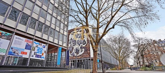 1 bedroom Apartment in Paris, France No. 169797 3