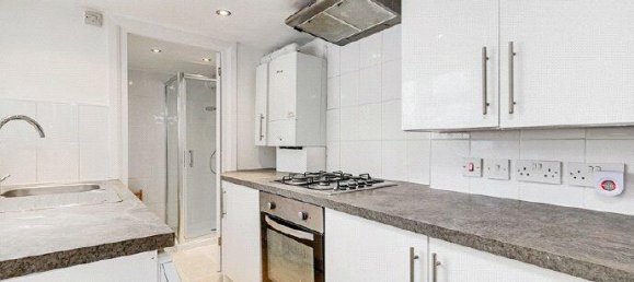 1 bedroom Maisonette in London, United Kingdom No. 12729 4