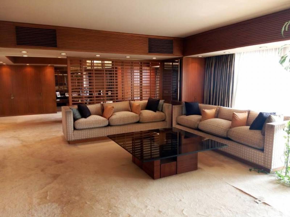 4 bedrooms Apartment in Buenos Aires, Argentina No. 96393