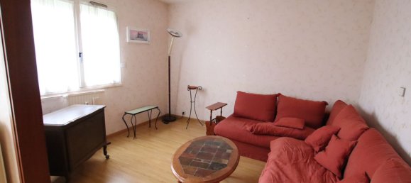 2 bedrooms Apartment in Chartres, France No. 52549 12
