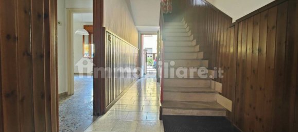 Villa de 4 dormitorios en Guardamiglio, Italy No. 355716 16