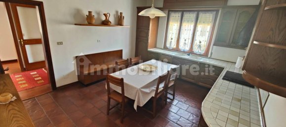 Villa de 4 dormitorios en Guardamiglio, Italy No. 355716 7