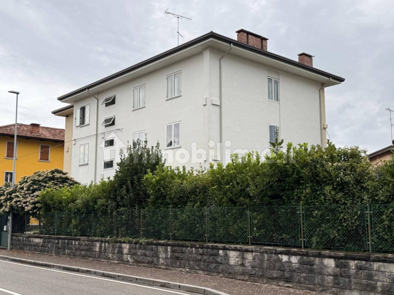 Квартира с 3 спальнями в Удине, Италия № 391936