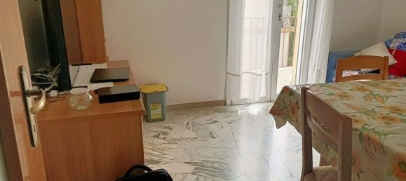 3 rooms Apartment in Padua, Italy No. 59703 4