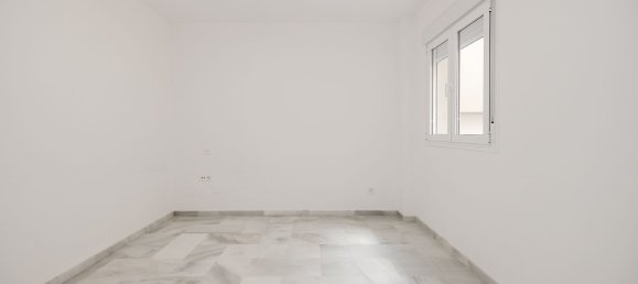 4 Schlafzimmer Wohnung in El Limonar, Spain, Nr. 141649 26