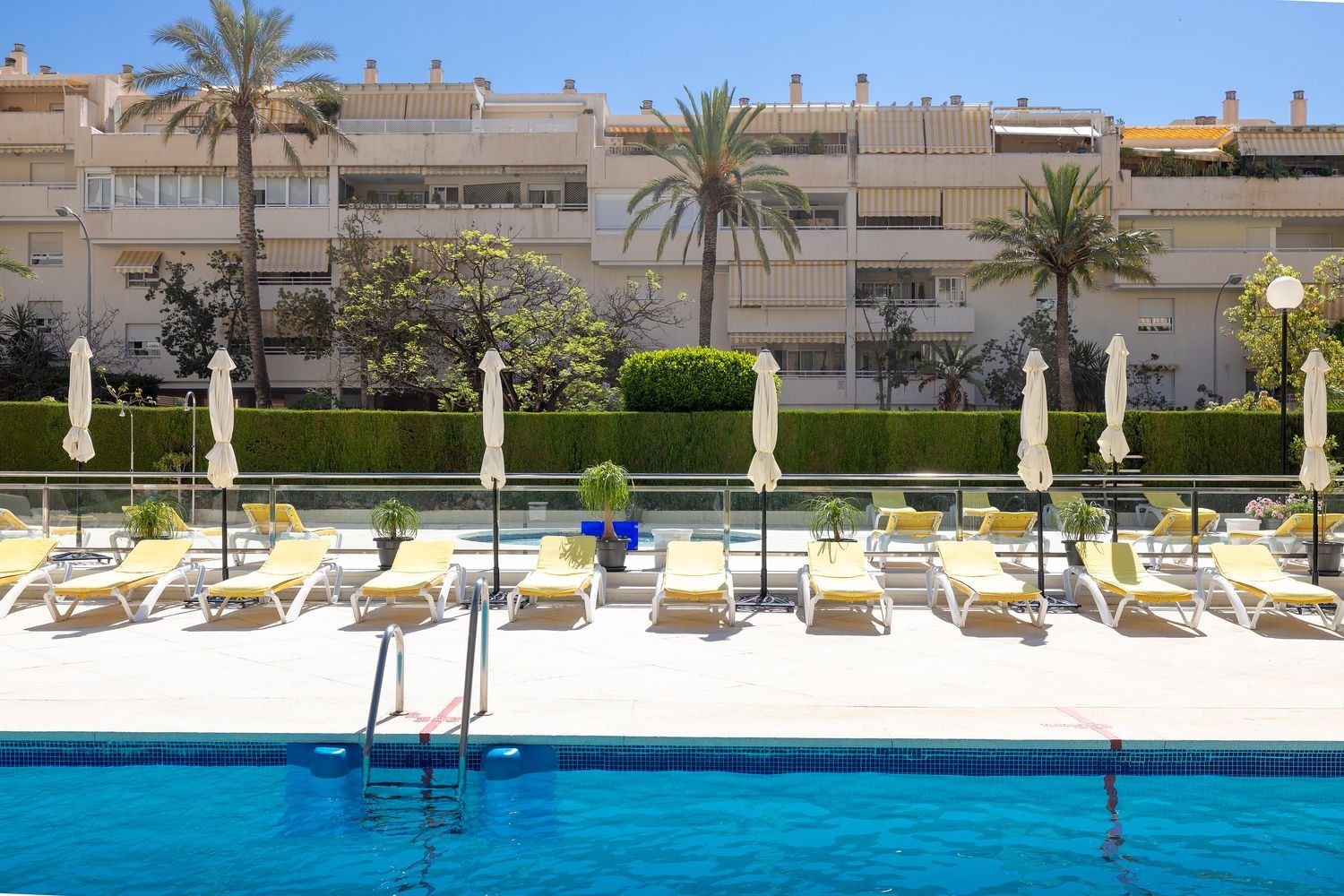 4 Schlafzimmer Wohnung in El Limonar, Spain, Nr. 141649