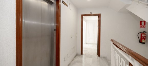 4 Schlafzimmer Wohnung in El Limonar, Spain, Nr. 141649 8