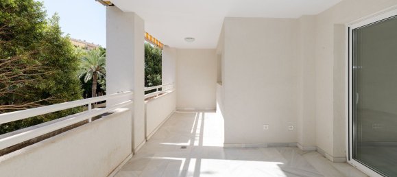 4 Schlafzimmer Wohnung in El Limonar, Spain, Nr. 141649 11